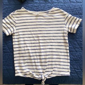 Old Navy Front knot naval T-shirt